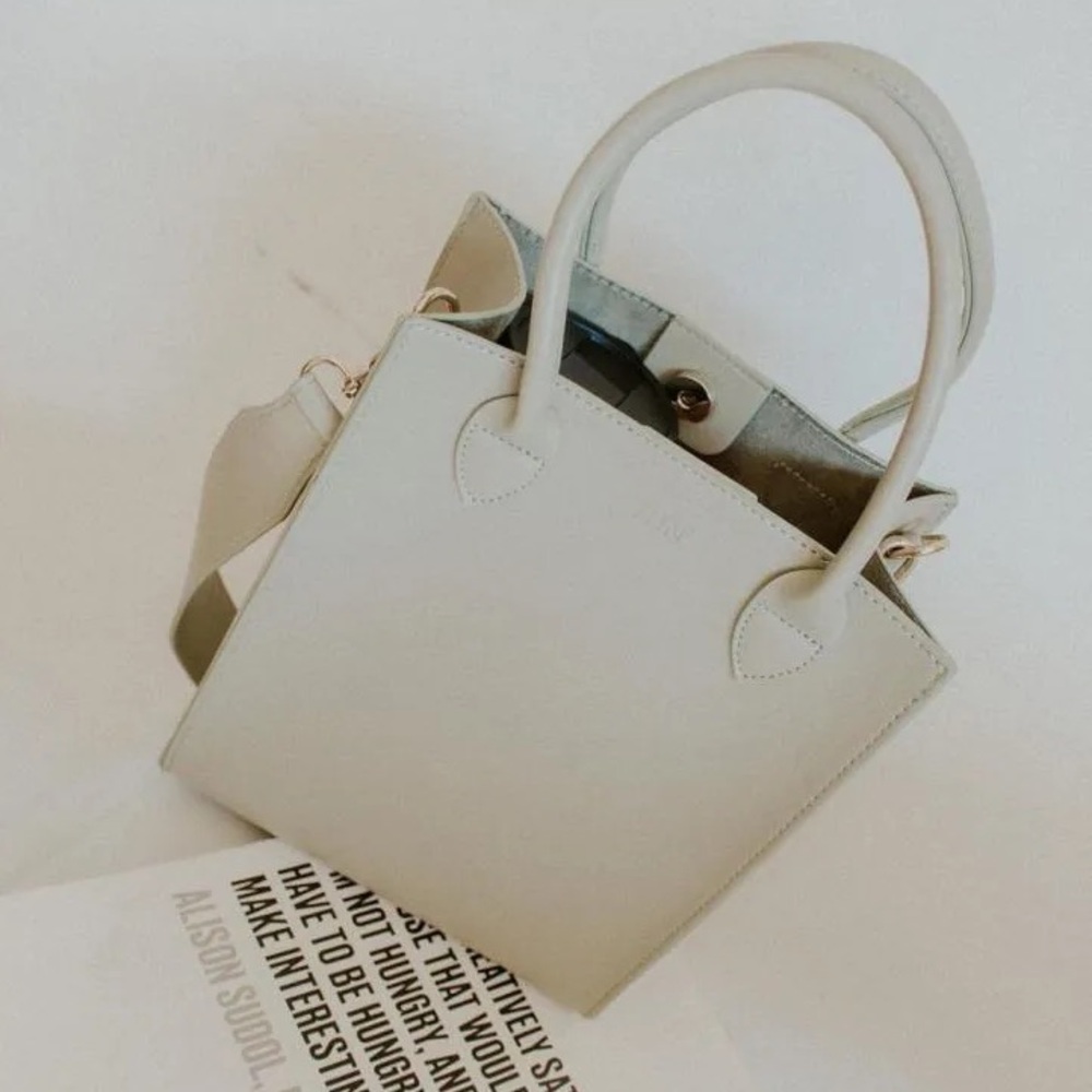 TIJN Kylie Structured Vegan Tote - Picture 13 of 13